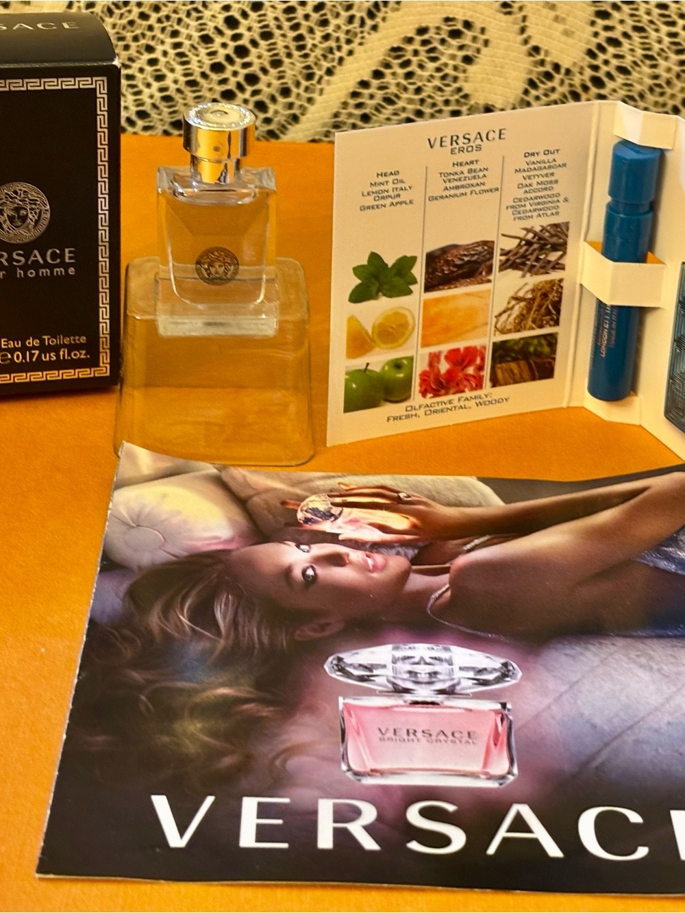 Versace Eau de Toilette Mini Perfume and Samples Set